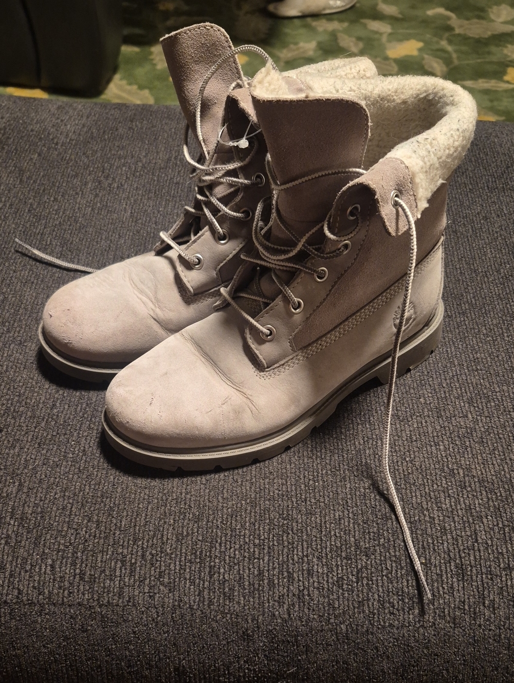 Timberland Men's Light Gray Suede Lace-Up Shearling Boots